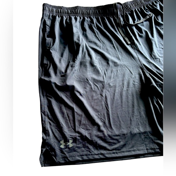 Under Armour Big & Tall Men’s Training Shorts in Black - Picture 4 of 6